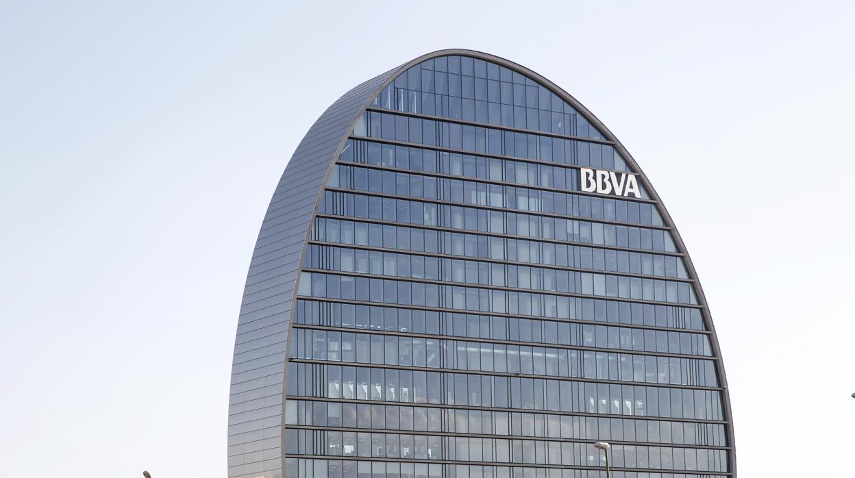 Imagen de la sede del banco BBVA en Madrid