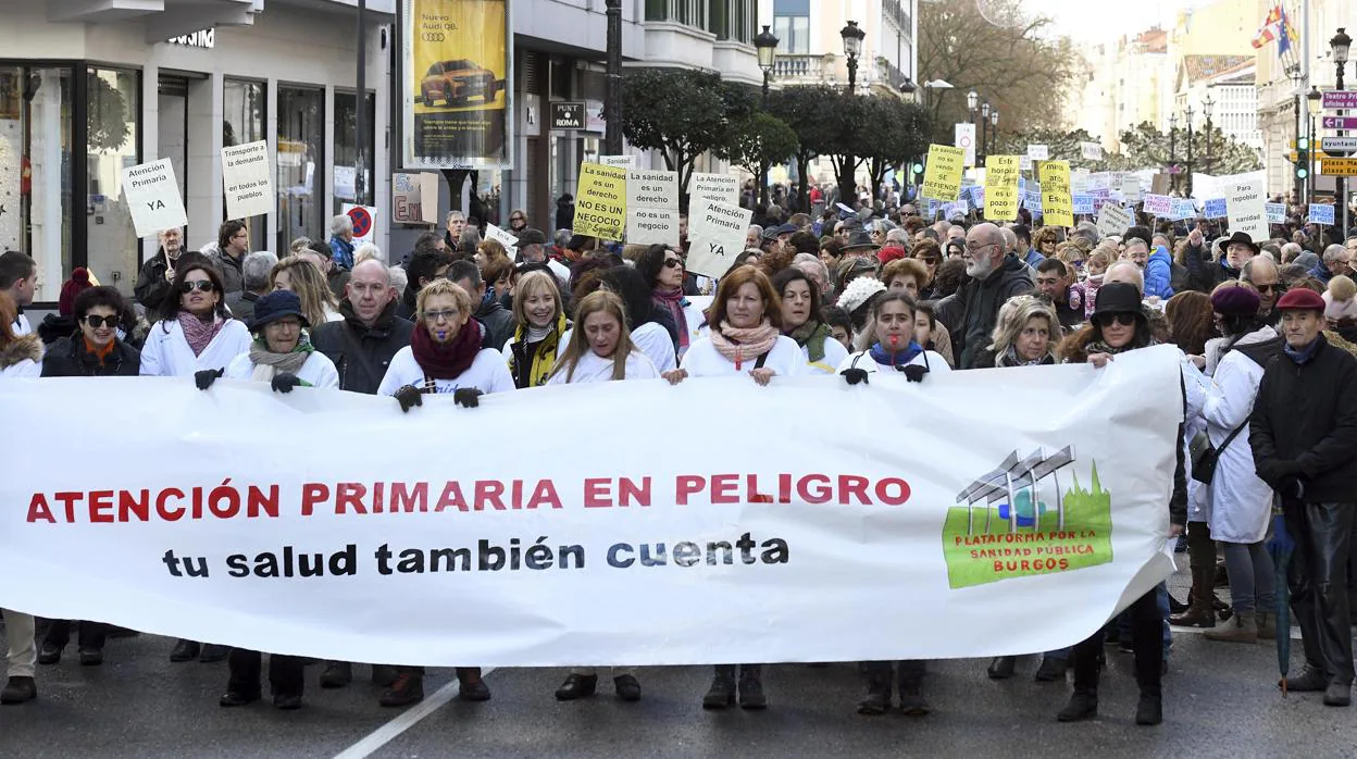 Manifestación en defensa de la Atención Primaria de la provincia de Burgos, convocada por las Plataformas en Defensa de la Sanidad Pública de Burgos
