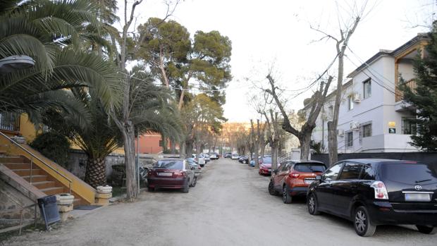 Lavado de cara en los pabellones de la Escuela de Gimnasia