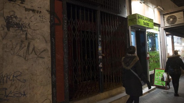 Desalojada una discoteca en Argüelles por venta de alcohol a 48 menores