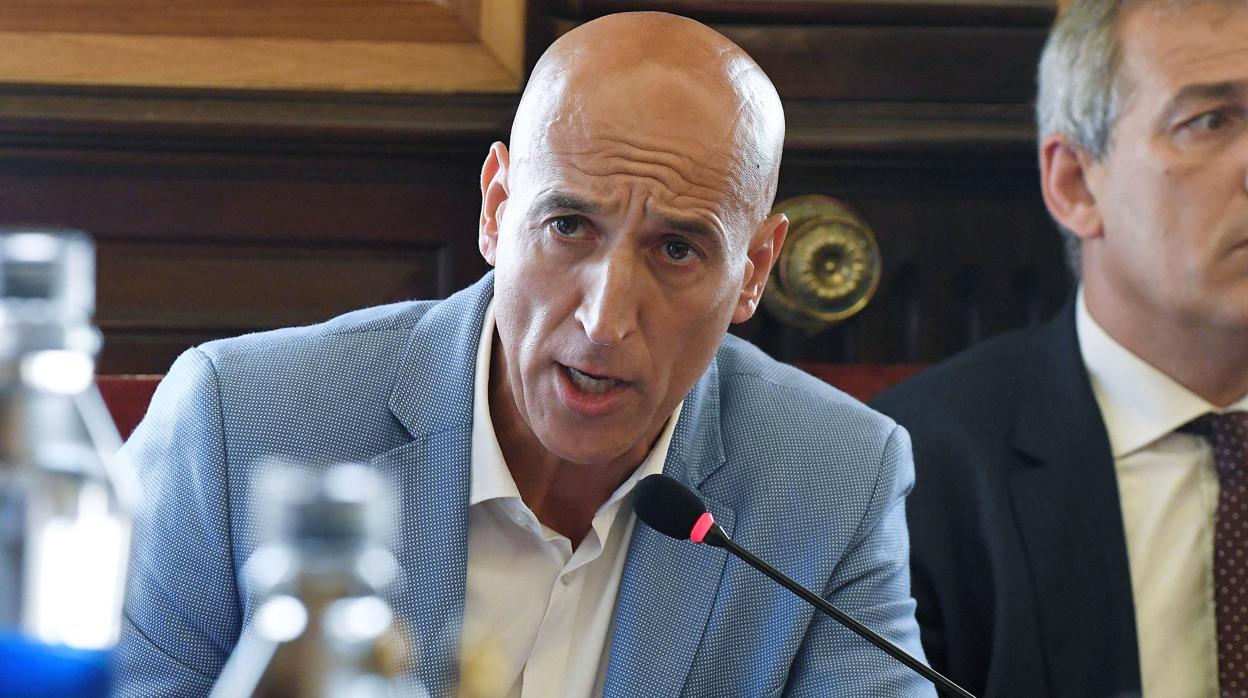 El portavoz del PSOE en el Ayuntamiento de León y secretario general de la Agrupación Local, José Antonio Diez