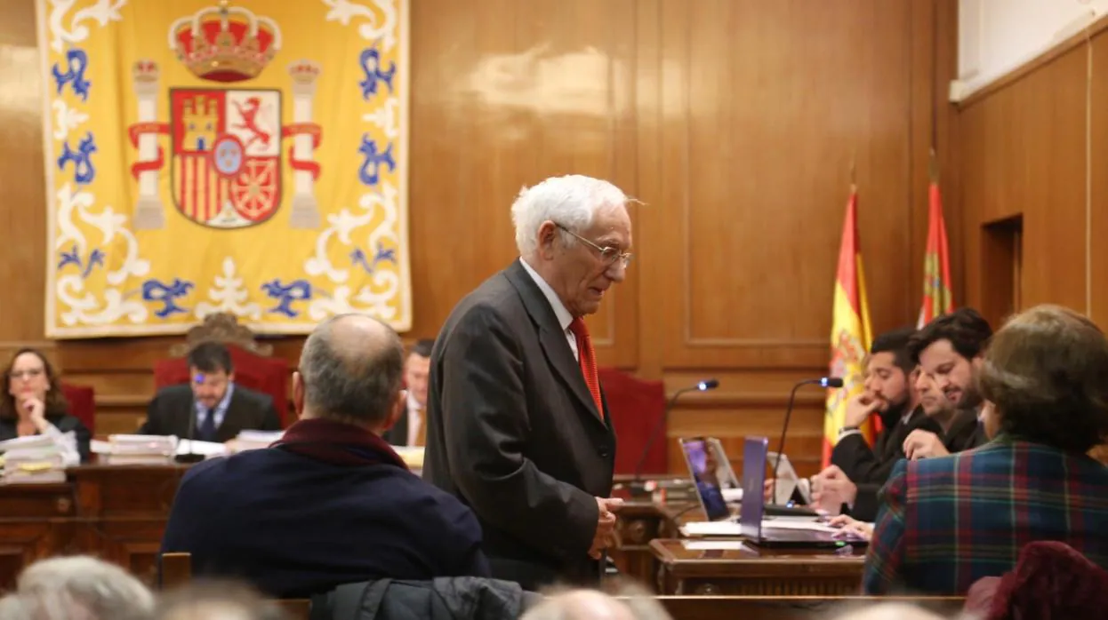 El expresidente de Caja Segovia, Atilano Soto, durante la vista oral, en el juzgado de Segovia
