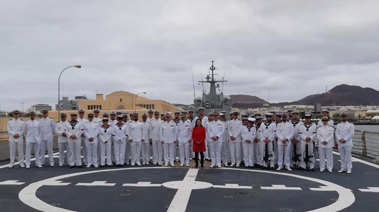 Margarita Robles en la Base Naval de la ciudad de Las Palmas