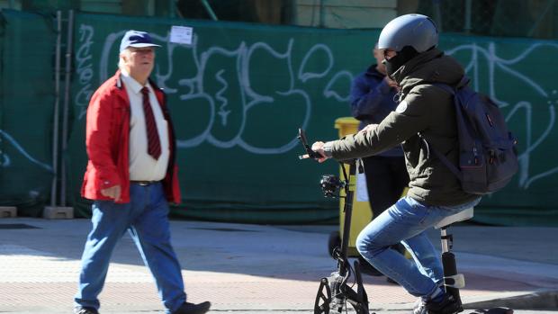 Herido grave en Sabadell un hombre que circulaba en patinete eléctrico