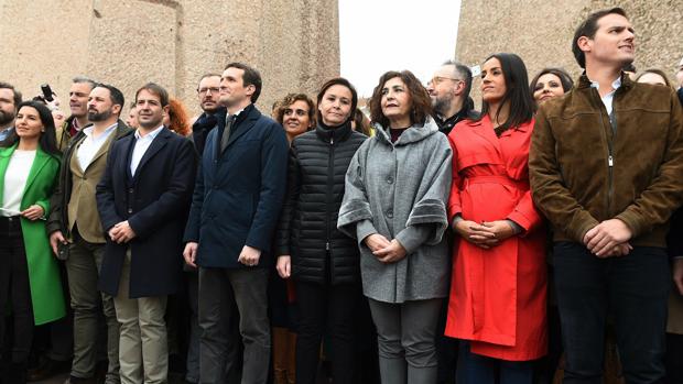 El pacto andaluz se da cita en Madrid como frente de oposición a Sánchez