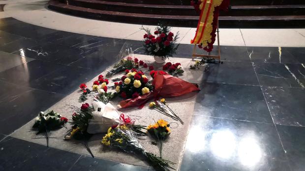 Lastra asegura que el Gobierno dará un plazo más a la familia Franco antes de la exhumación