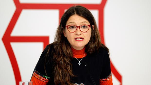 Carles Puigdemont y Mónica Oltra se enzarzan en Twitter