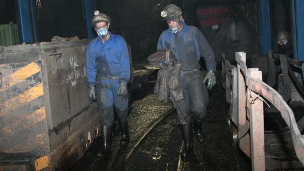Carbón para hacer fertilizantes: así se recolocarán decenas de mineros de Teruel