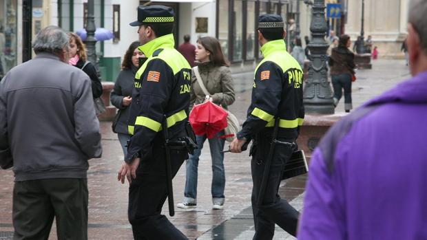 Santisteve quiere gastarse 50.000 euros en ocho «bicis patrulla» para la Policía Local de Zaragoza