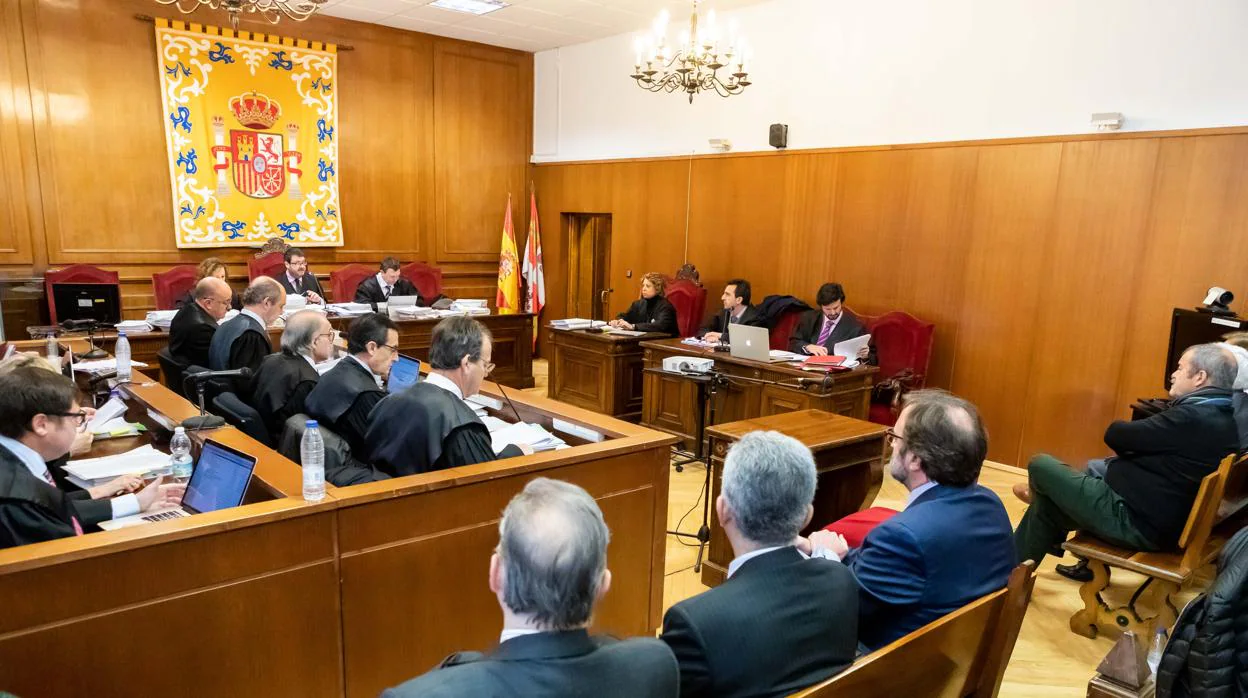 Sexta jornada del juicio de las prejubilaciones de Caja Segovia, en el que están previstas las pruebas periciales