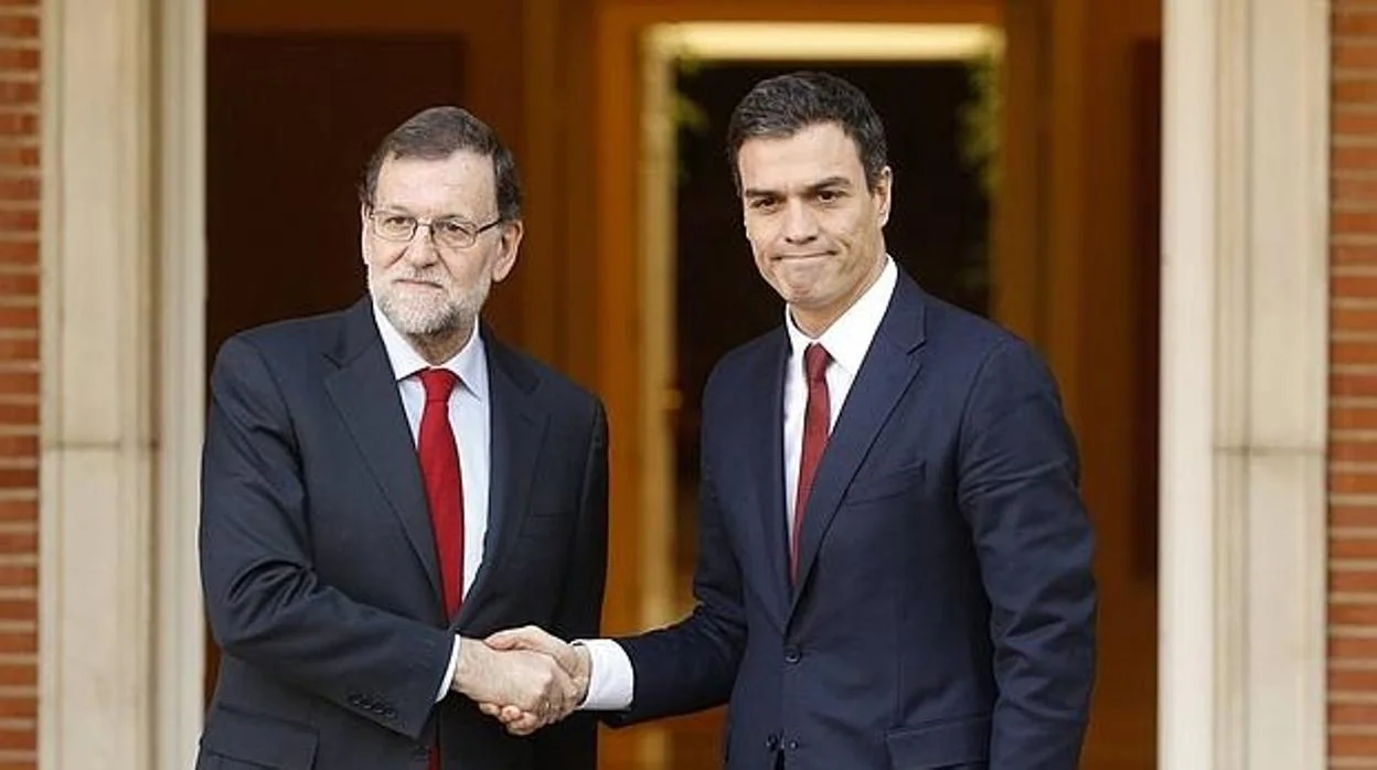 Rajoy y Sánchez, en La Moncloa