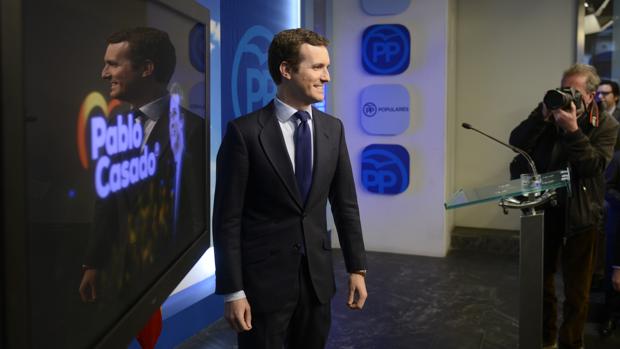 Casado entra de lleno en campaña: «Sánchez volverá a pactar con los independentistas»