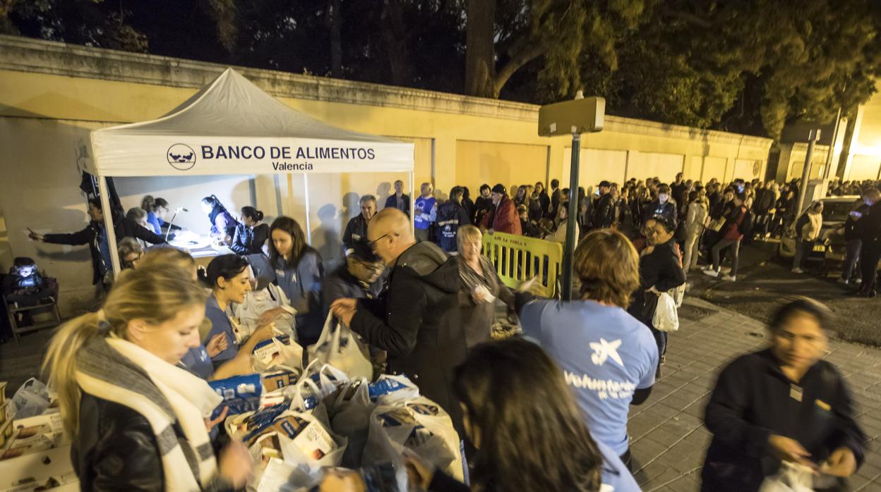 Imagen del reparto del Banco de Alimentos de Valencia realizado el pasado mes de noviembre