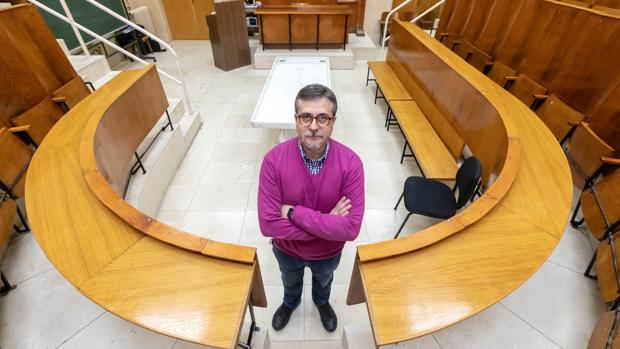 El mejor profesor universitario de España: «Innovar sin sentido son fuegos artificiales»