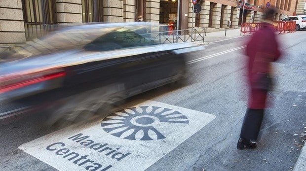 Dudas en el Ayuntamiento sobre si las multas por entrar a Madrid Central empezarán en marzo