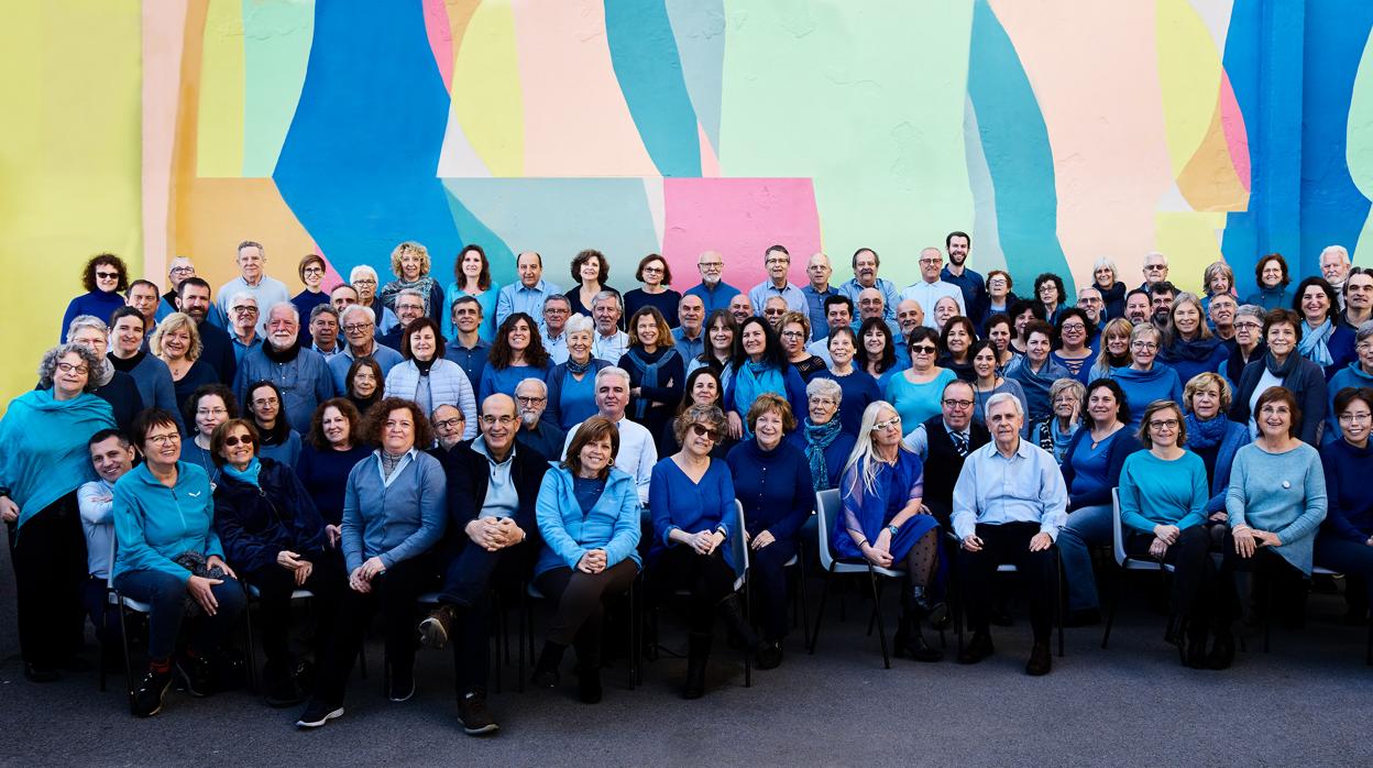 Foto de familia de los integrantes de El Cor Canta