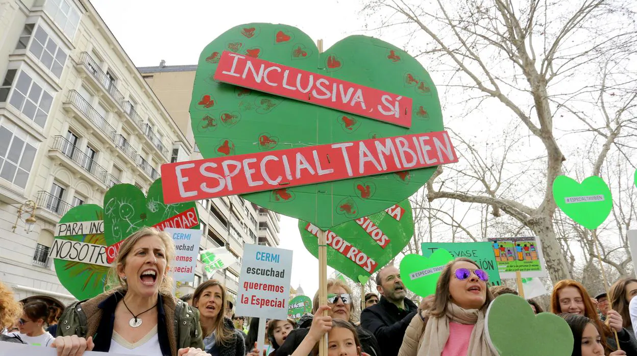 La manifestación recorrió las calles del centro de Valladolid