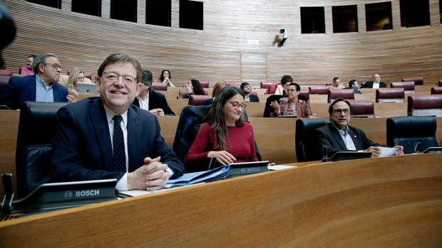 «Por una vez que desde Madrid nos miran...»: el adelanto electoral valenciano se medita hasta el final