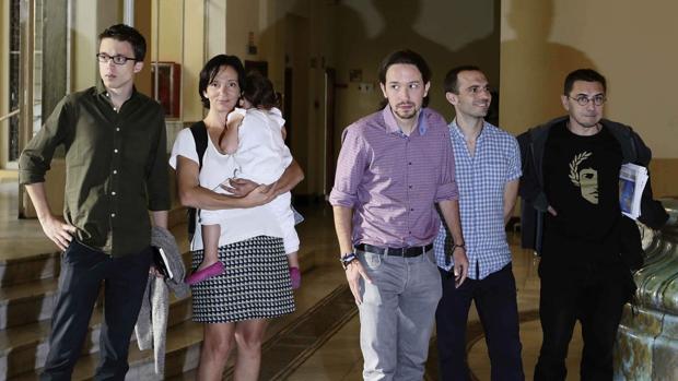 Errejón gana el pulso a Iglesias entre los fundadores de Podemos