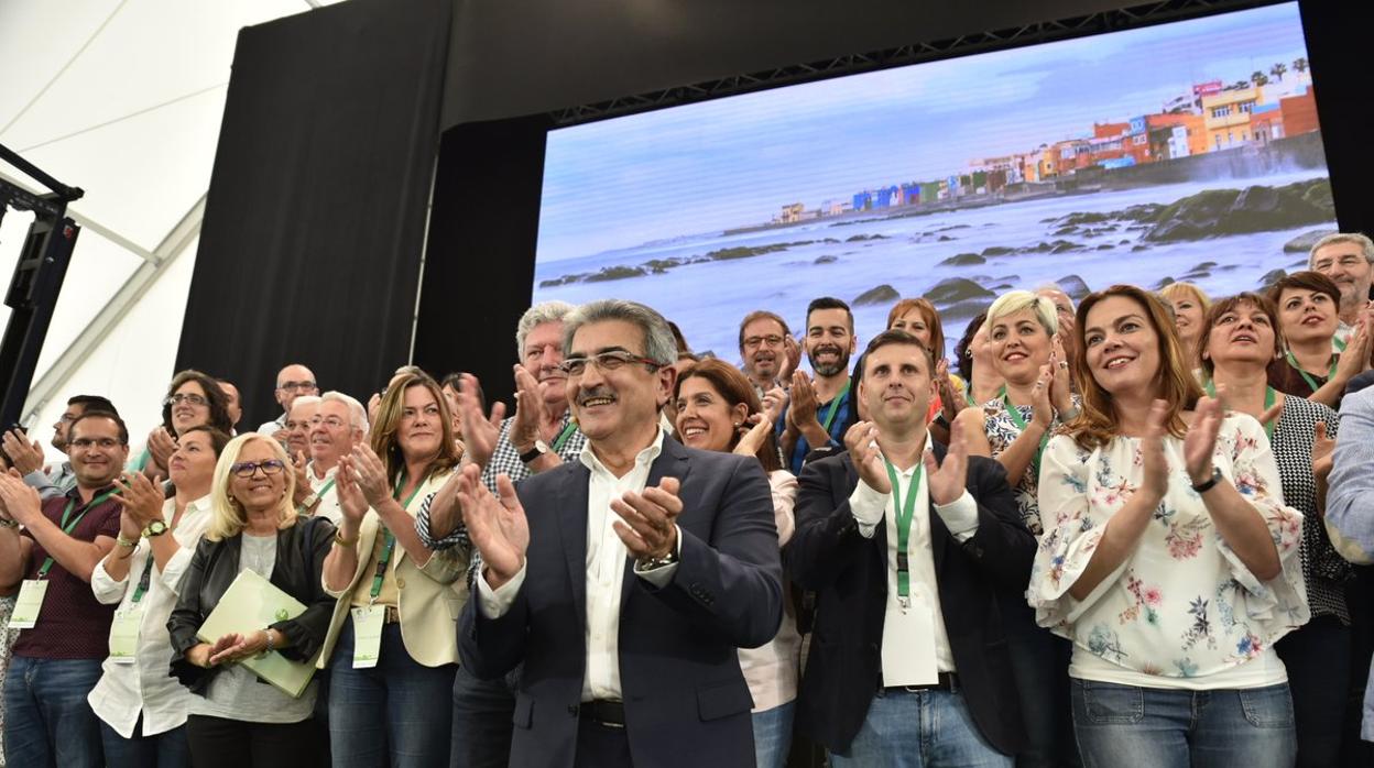 Ciudadanos, Podemos, y Nueva Canarias obvian la lista regional para optar a la presidencia regional