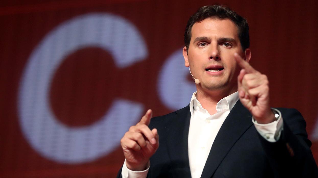 El presidente de Ciudadanos, Albert Rivera, en un acto ayer en Zaragoza