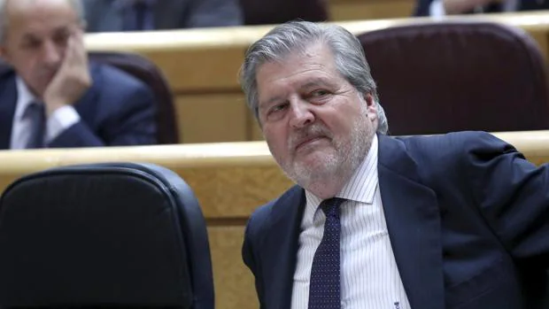 Íñigo Méndez de Vigo, exministro del Partido Popular, abandona la política