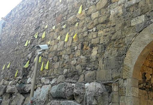 Lazos en la muralla de Tarragona