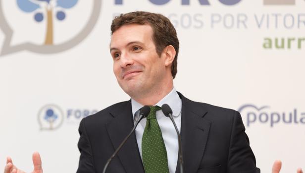 Pablo Casado, ante los empresarios alaveses: «Vengo aquí a achicharrarme por España»