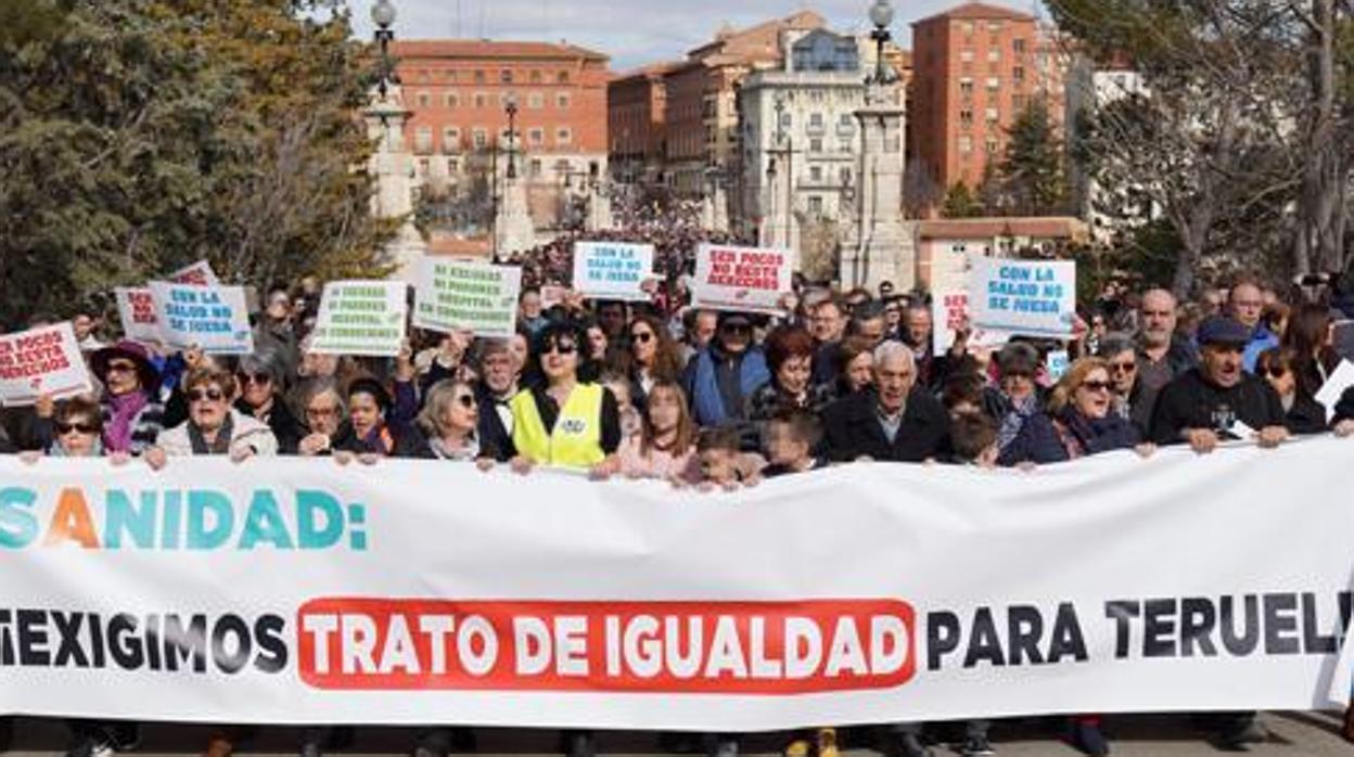 Los turolenses expresaron su hartazgo el 10 de febrero en una masiva manifestación para exigir una mejor Sanidad