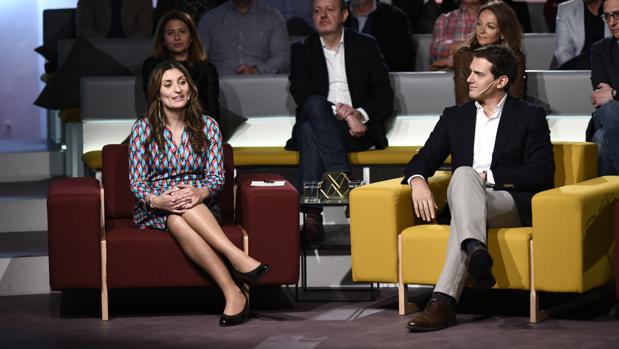 Rivera ficha a Sara Giménez para convertirla en la primera gitana en un gobierno de España