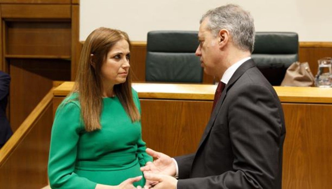 María Jesús San José, junto a Iñigo Urkullu