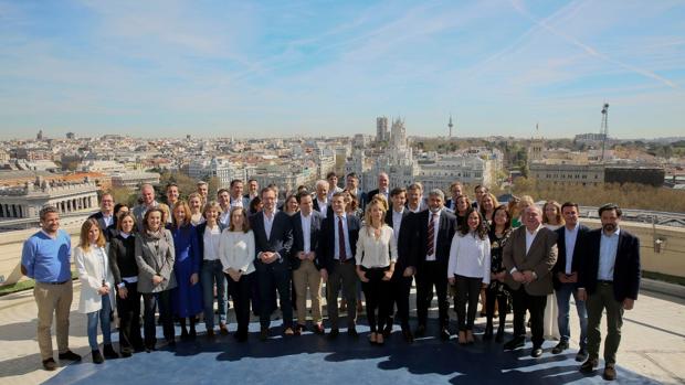 Casado exhibe la renovación del PP: «Somos un partido unido, que no pierdan el tiempo en intentar dividirnos»