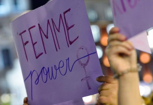 Uno de los carteles portados en la concentración feminista del 8M
