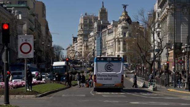 El «efecto miedo» de las multas de Madrid Central surte efecto en el centro