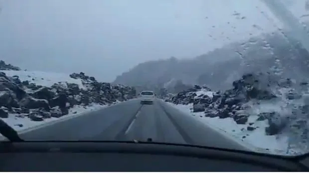Vídeo: nevada de primavera con calima en Canarias