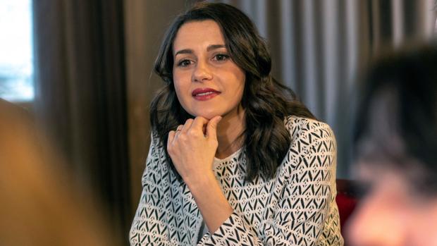 Arrimadas critica la «chulería» del PP ante el ofrecimiento de Cs de un gobierno de coalición