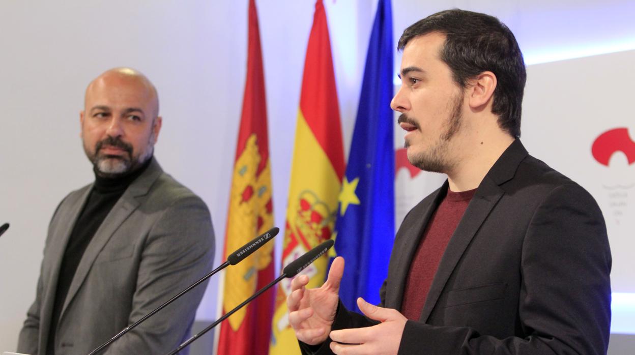 El director general de Participación Ciudadana, José Luis Gascón, junto a José García Molina