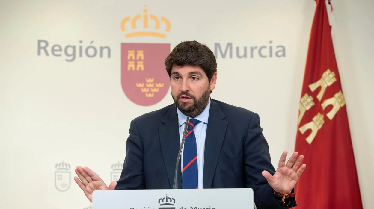 El presidente de la Región de Murcia Fernando López Miras,
