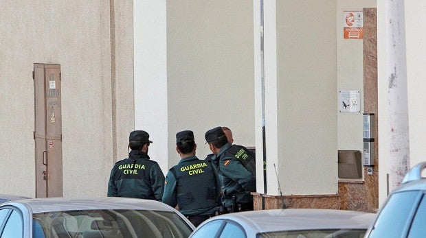 La Guardia Civil apunta a una muerte accidental de la mujer hallada semidesnuda en Torrevieja