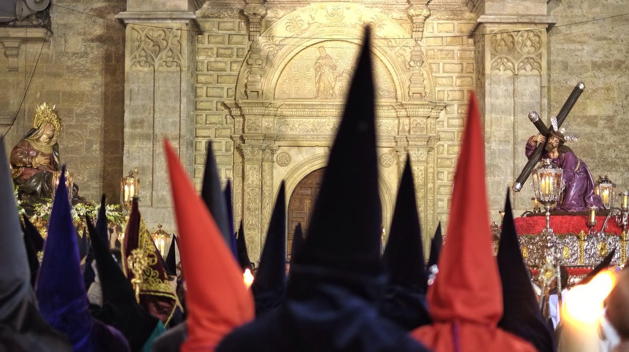 Horario e itinerario de las principales procesiones del Martes Santo en Castilla y León