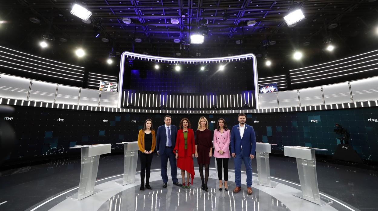 Debate celebrado ayer en RTVE con representantes de los seis partidos con grupo parlamentario propio en el Congreso