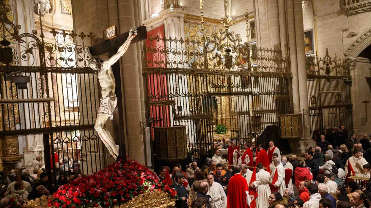 El agua impidió la celebración de la procesión del Silencio en Zamora