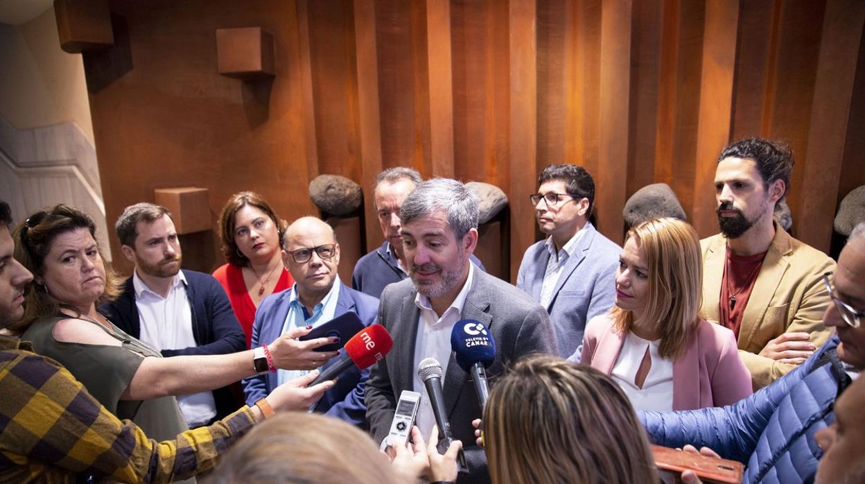 Clavijo reaparece para presentarse a la reelección en Canarias