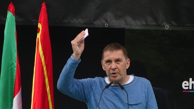 Otegi ofrece a Sánchez “un millón de votos” para construir un muro sanitario “contra el trifachito”