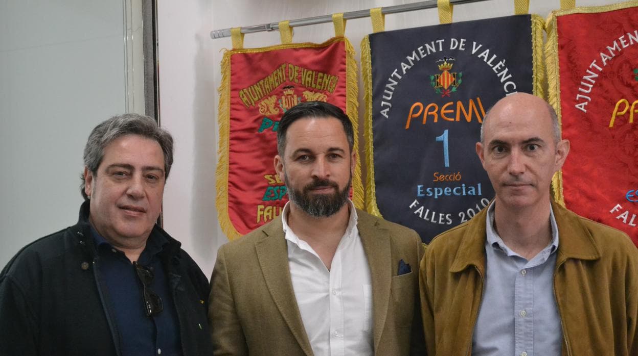 José María Llanos, Santiago Abascal y José Gosálbez, en una imagen tomada el pasado mes de marzo