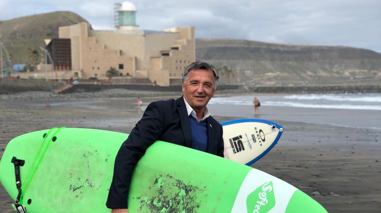 González (Vox): «La educación, prioridad en Canarias»