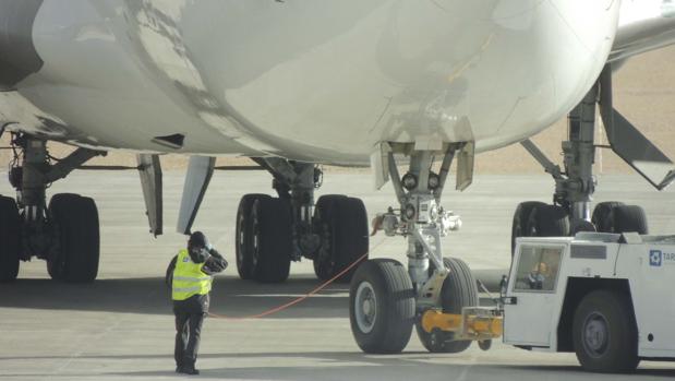 El aeropuerto de Teruel sigue creciendo: 1.379 aterrizajes y despegues en solo tres meses