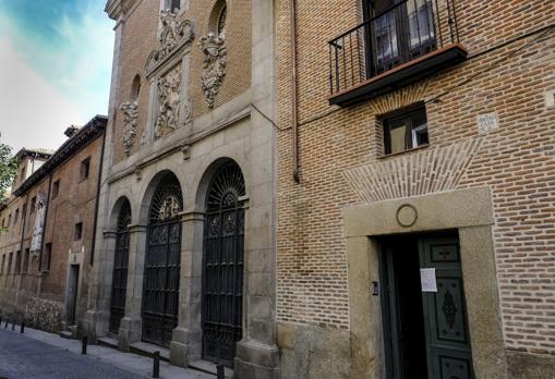 El convento de las Trinitarias, esta semana, sin tránsito