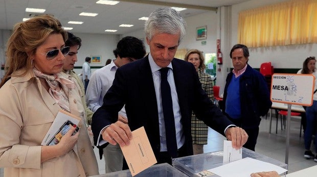 El PSOE gana en escaños, y Cs empuja al PP a la tercera plaza en Madrid