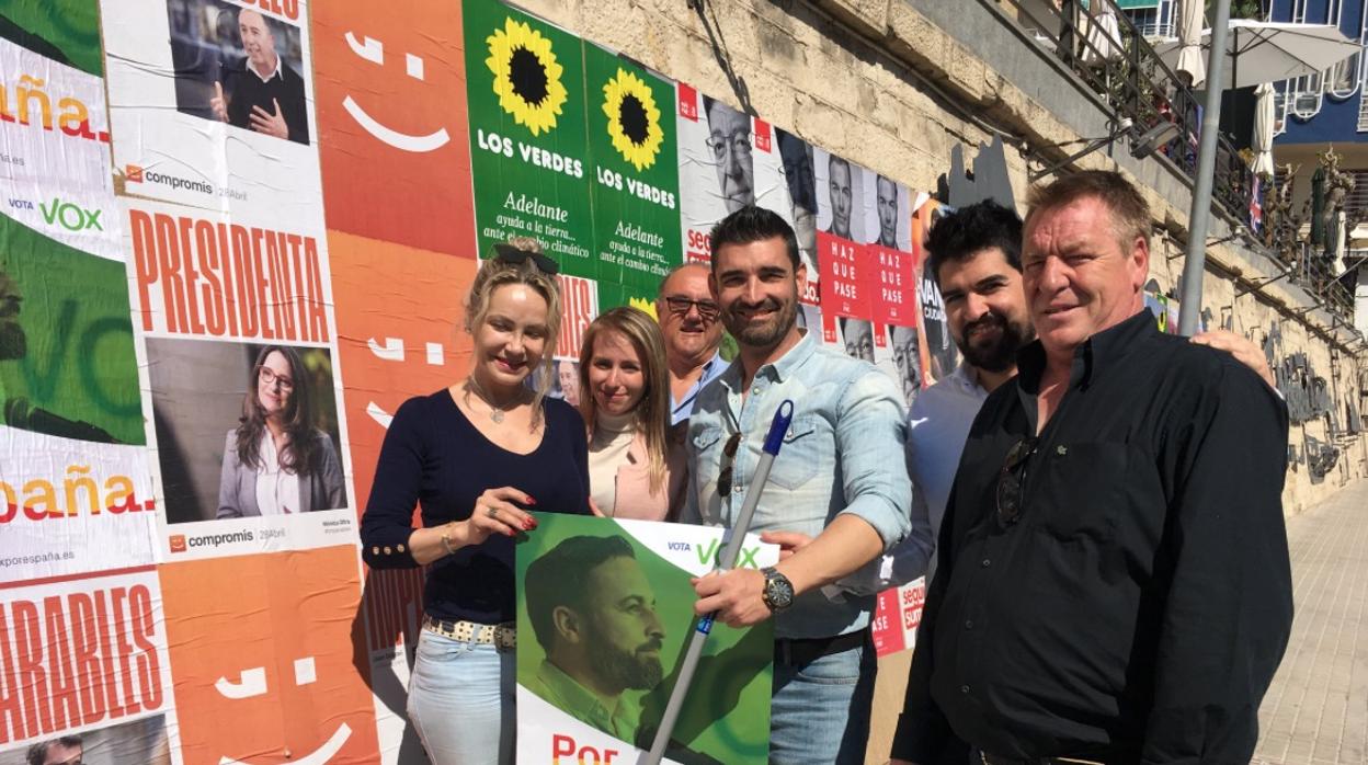 El hasta ahora candidato de Vox en Benidorm para las municipales, en la campaña de las generales